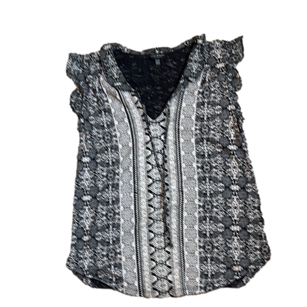 Lucky Brand XS  Black and White Sleeveless Blouse with Geometric Pattern NWOT
